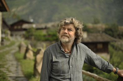 Reinhold Messner auf dem Hof Juval